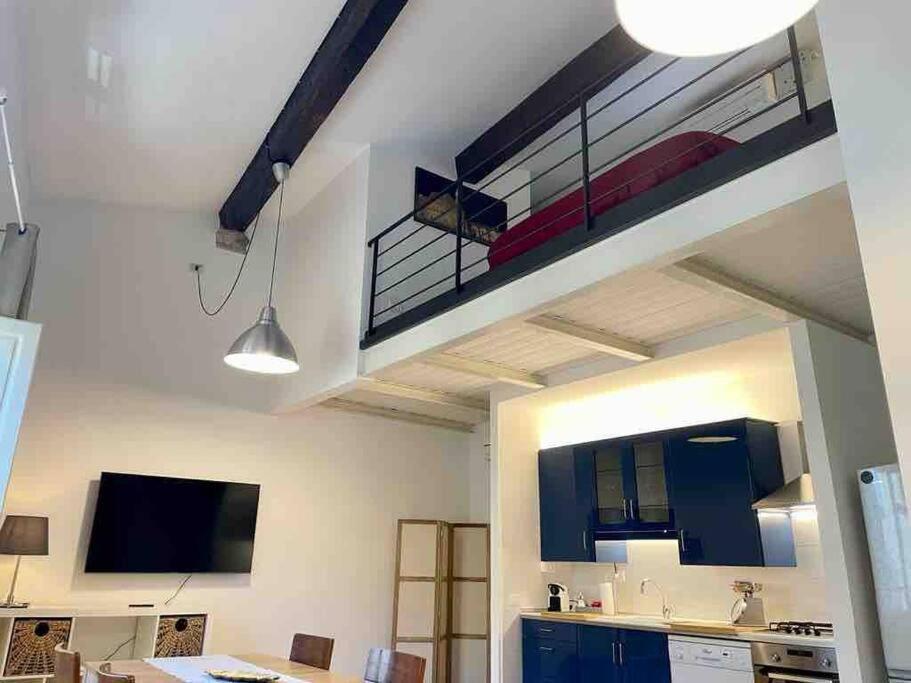 Апартаменты Novella'S Loft Near Santa Maria Novella Station Флоренция Экстерьер фото